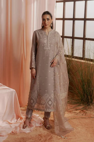 New Embroidery beautiful Artical Lawn 3pc