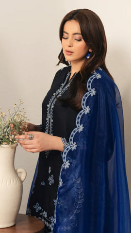 Royal Embroidery Lawn 3pc