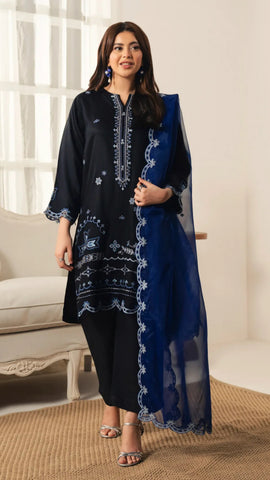 Royal Embroidery Lawn 3pc