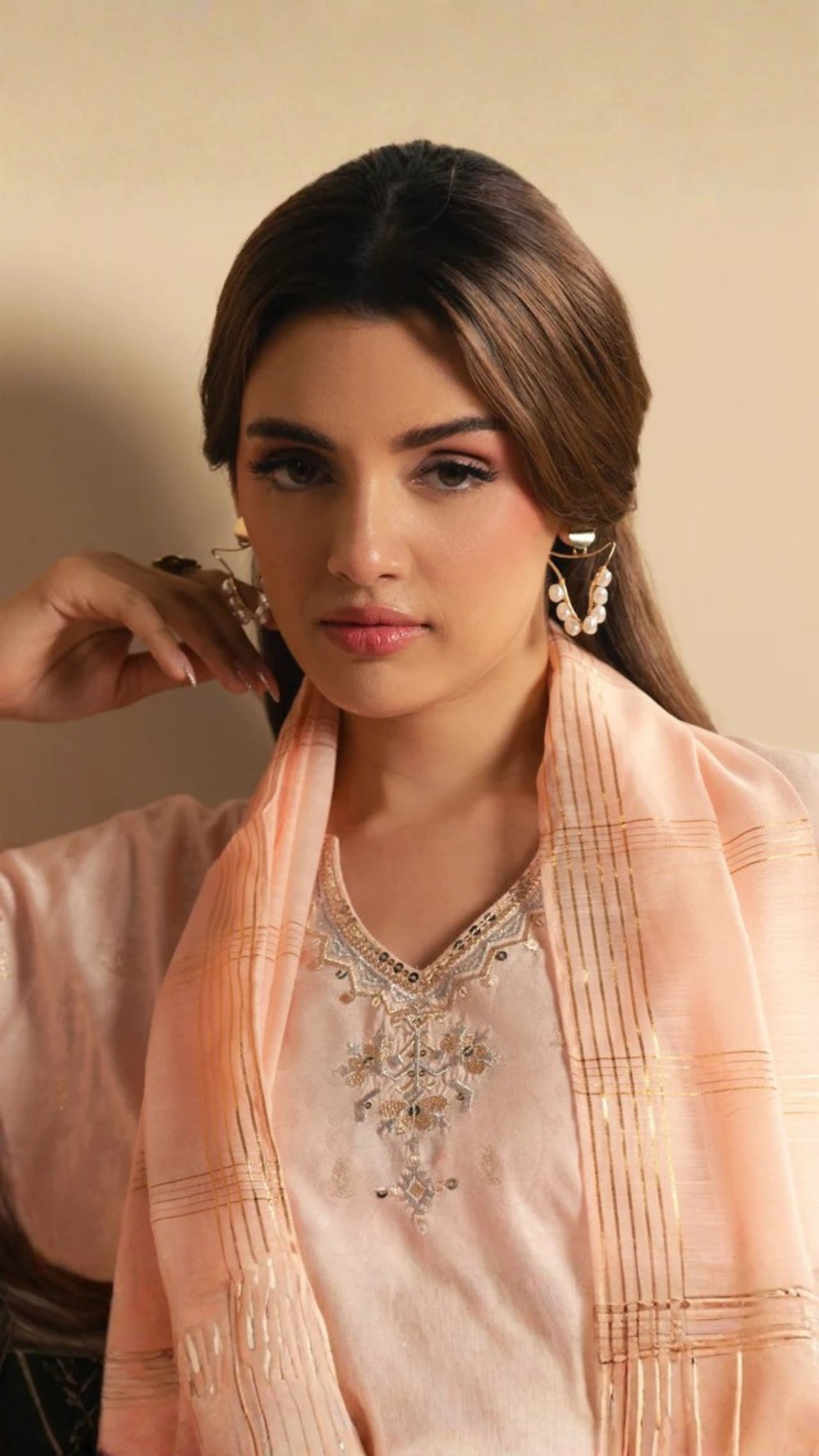 Royal Embroidery Lawn 3pc
