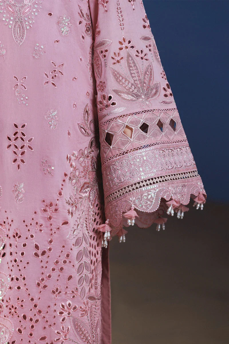 New Embroidery beautiful Artical Lawn 3pc