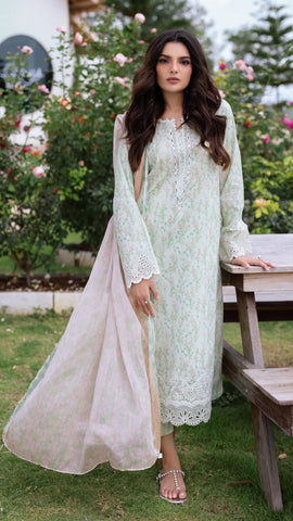Royal Embroidery Lawn 3pc